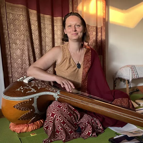 ramatara avec le tanpura